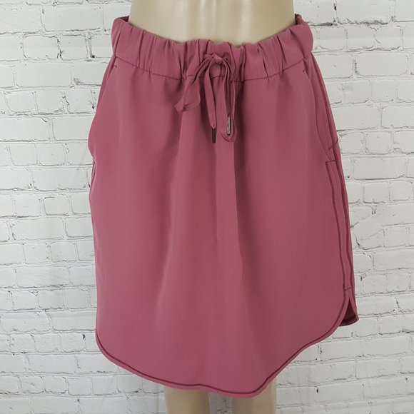 lululemon athletica Dresses & Skirts - Lululemon ON THE FLY Skirt Misty Merlot NEW 12